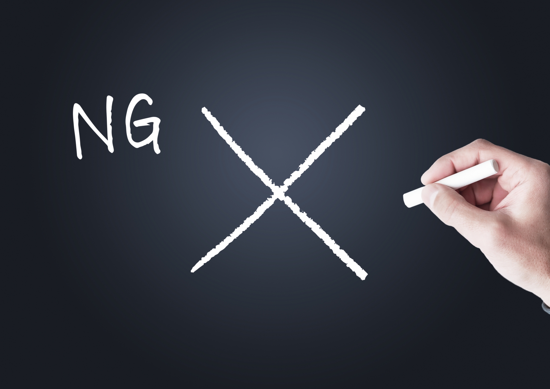 スズメバチを見かけた時のNG行為5選