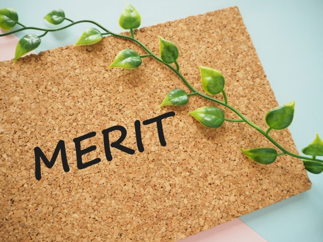 スズメバチの巣をハチ駆除業者に駆除してもらうメリット