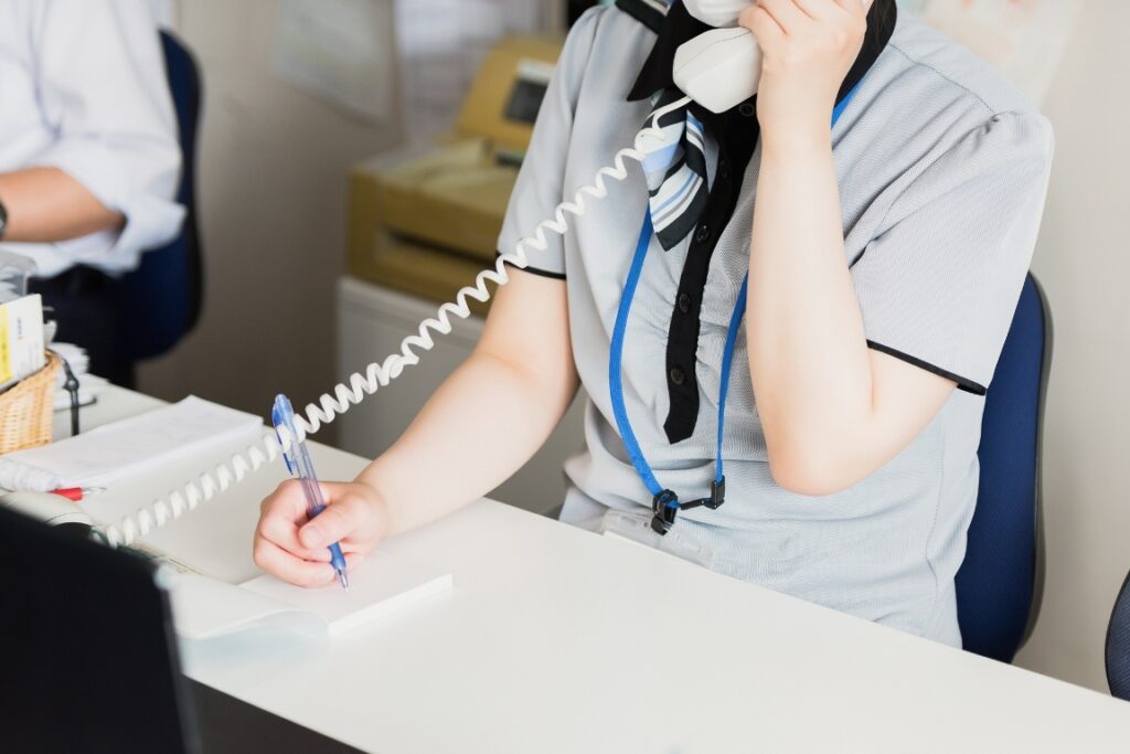 スズメバチの退治は専門業者に依頼しよう！