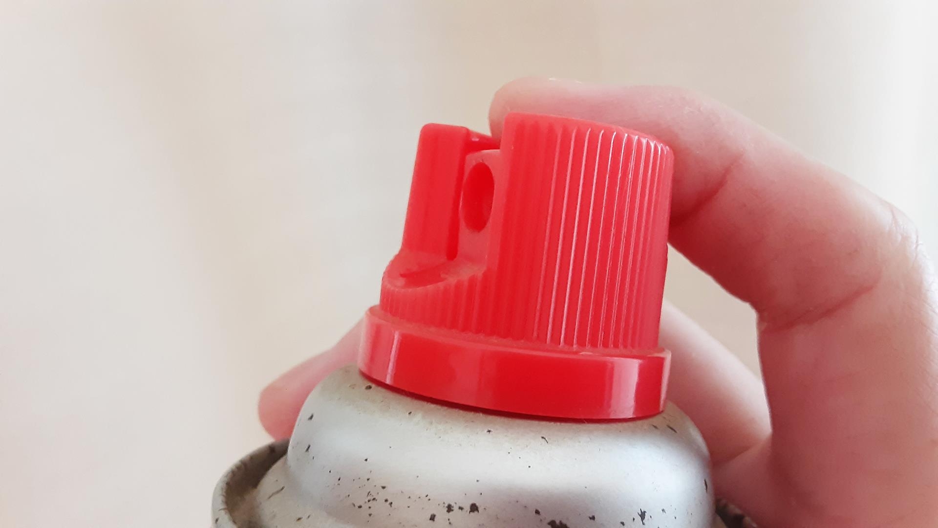 蜂の巣を駆除する方法3選