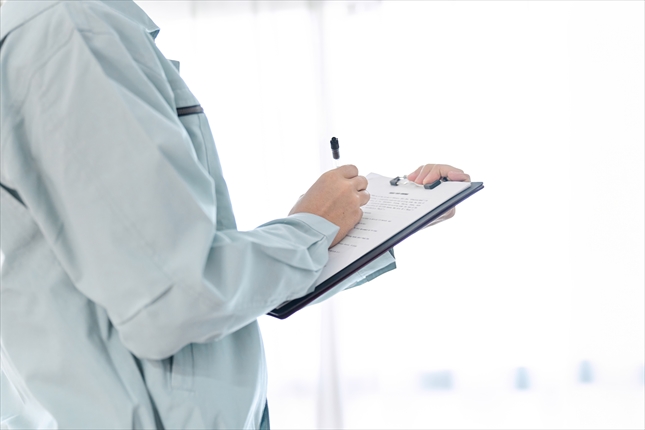 蜂の駆除を専門業者に依頼する費用相場