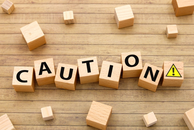 スズメバチの女王蜂が刺してくる時